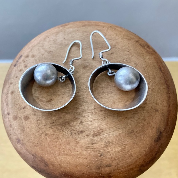 Vintage Taxco Kinetic Morderist Earrings - Picture 3 of 4